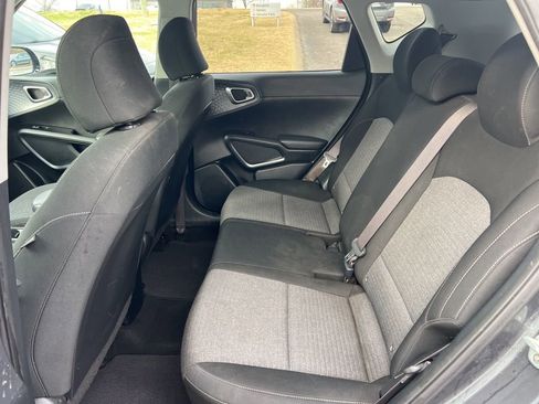 Used 2021 Kia Soul GT-Line image 24