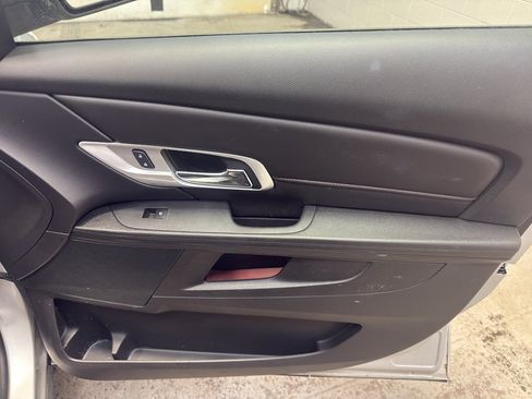 Used 2017 GMC Terrain SLE image 20