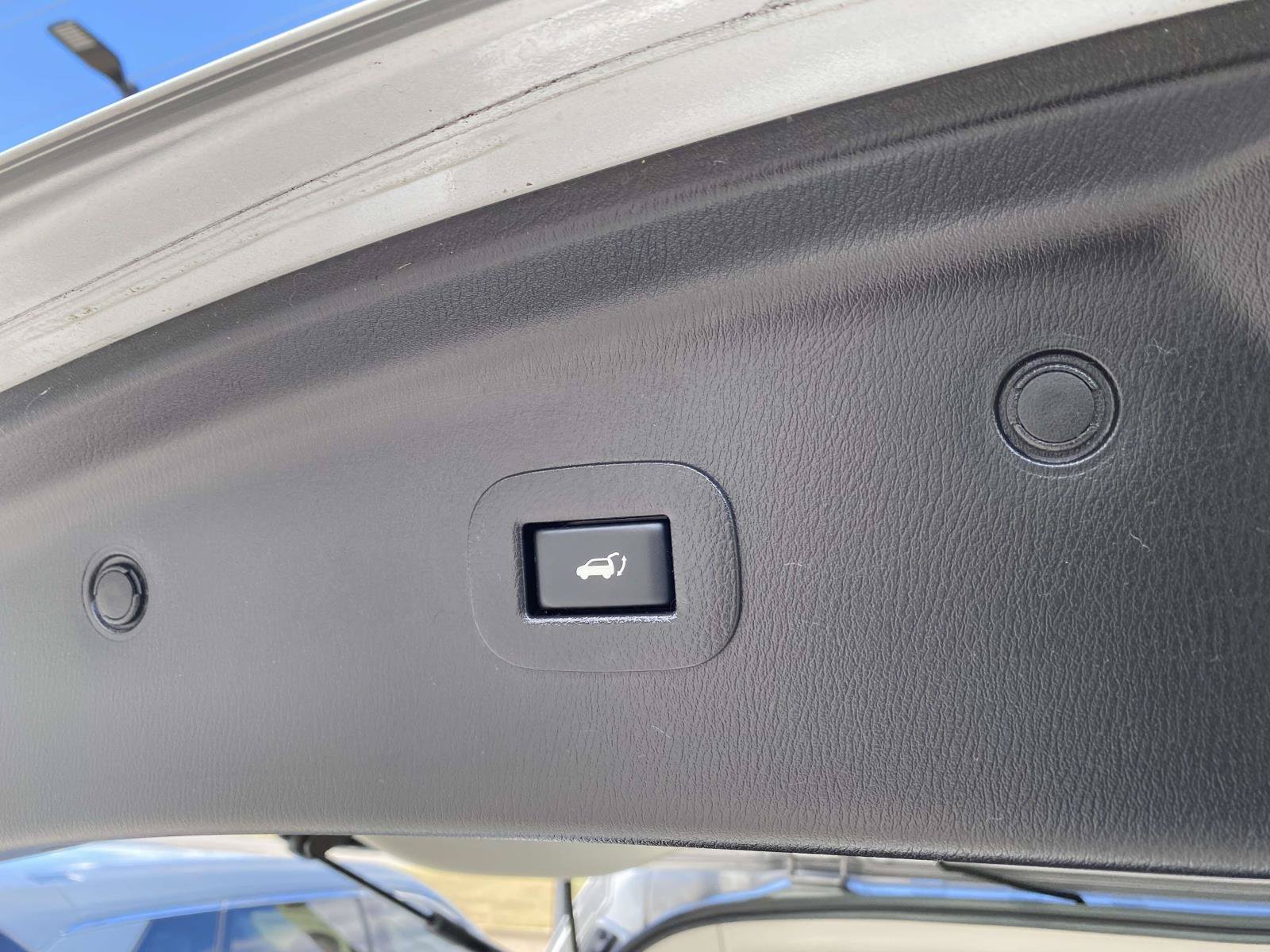 Used 2019 Nissan Armada 2WD image 13