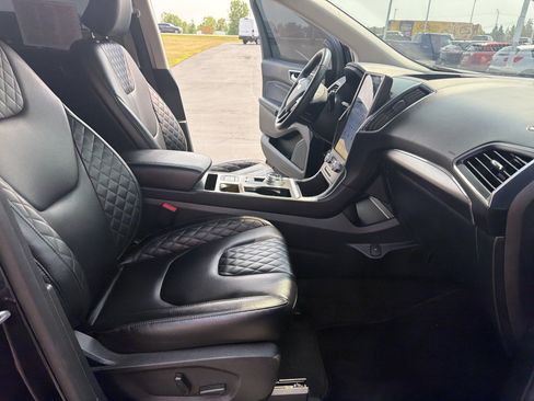 Used 2024 Ford Edge Titanium AWD/4WD image 30