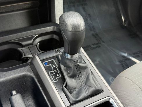 Certified 2019 Toyota Tacoma SR5 image 23