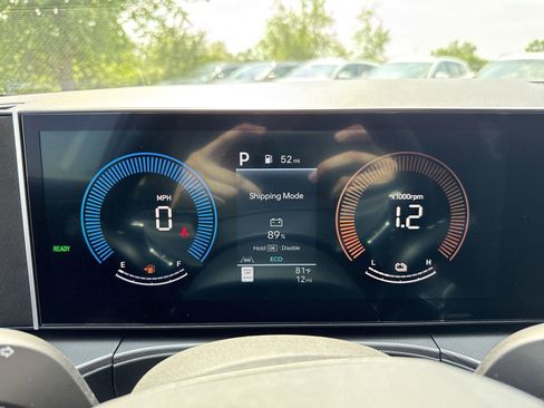 New 2026 Hyundai Santa Fe SE image 18