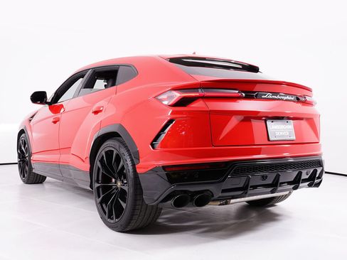 Used 2022 Lamborghini Urus AWD/4WD image 18