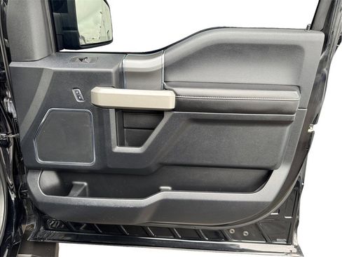 Used 2017 Ford F150 Lariat image 19