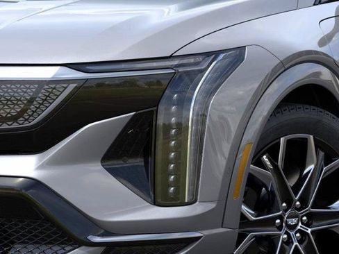 New 2026 Cadillac Optiq V w/ LPO, Floor Liner Package AWD/4WD image 10