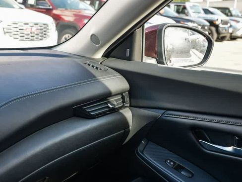 Used 2021 Nissan Sentra SV image 24