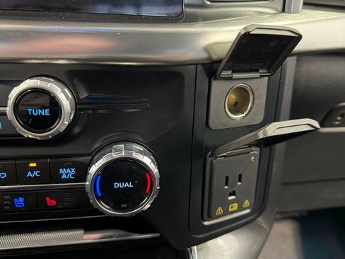 Used 2023 Ford F150 Lariat image 18
