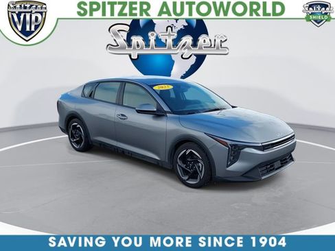 Used 2025 Kia K4 EX image 2