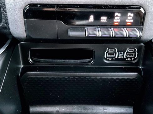 Used 2022 RAM 1500 Big Horn image 33