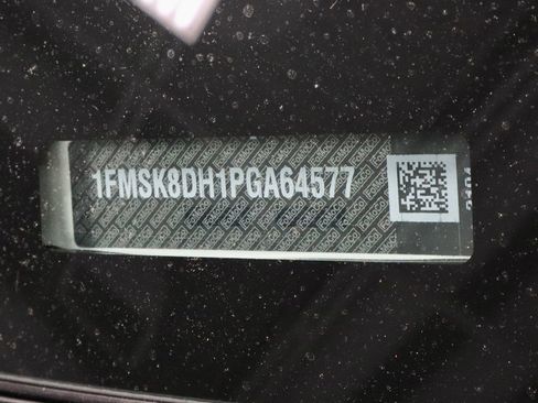 Used 2023 Ford Explorer XLT w/ Equipment Group 202A AWD/4WD image 36