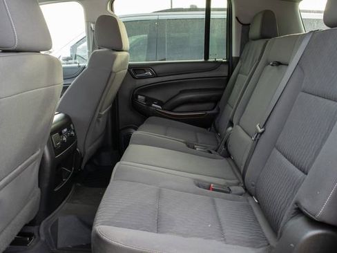 Used 2019 GMC Yukon XL SLE image 15