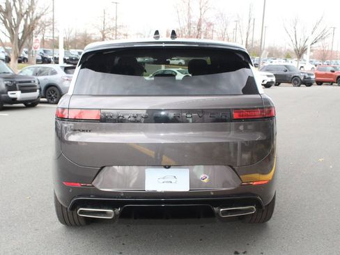 New 2026 Land Rover Range Rover Sport Dynamic SE image 6