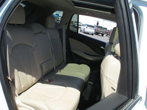 Used 2020 Buick Envision Essence FWD image 24