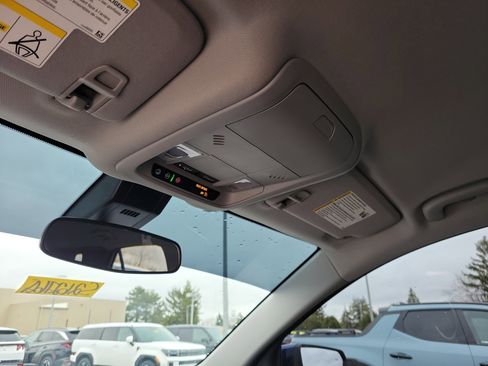 Used 2022 Chevrolet Equinox LT image 30