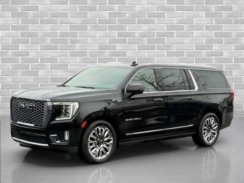 Certified 2024 GMC Yukon XL Denali Ultimate image 3