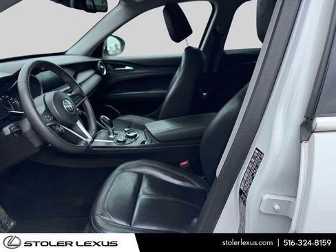 Used 2019 Alfa Romeo Stelvio Sport w/ Cold Weather Package image 17