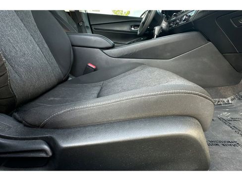 Used 2025 Honda Accord SE image 17