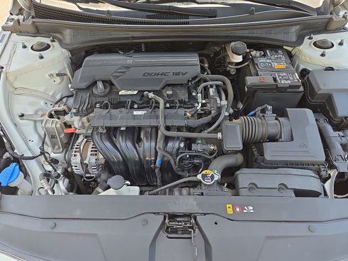 Used 2022 Hyundai Elantra SEL w/ Convenience + Premium Package FWD image 28