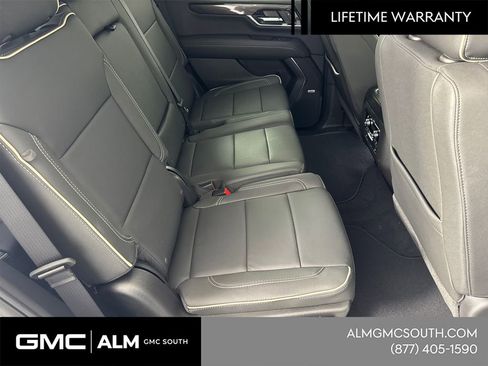 New 2026 GMC Yukon Elevation image 17