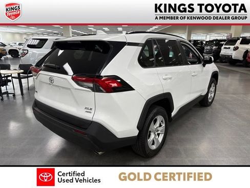 Used 2021 Toyota RAV4 XLE w/ Convenience Package AWD/4WD image 11