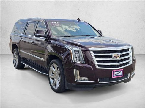 Used 2017 Cadillac Escalade ESV Luxury RWD image 3