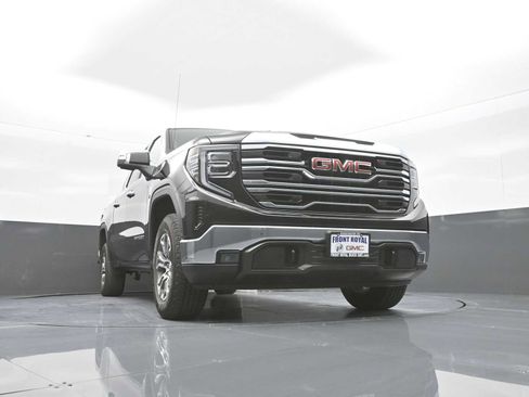 Used 2025 GMC Sierra 1500 SLT AWD/4WD image 31