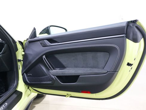 Used 2026 Porsche 911 GT3 w/ Weissach Package image 42