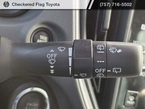 Used 2024 Subaru Crosstrek 2.0i Premium image 29