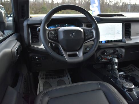 New 2025 Ford Bronco Outer Banks image 42