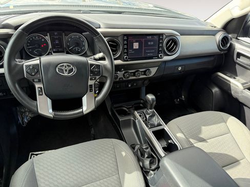 Used 2020 Toyota Tacoma SR5 image 15