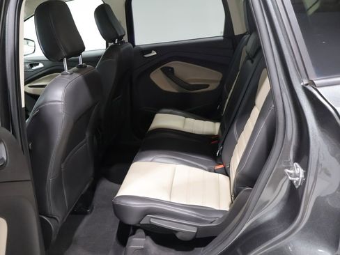 Used 2019 Ford Escape SEL w/ SEL Sport Appearance Package AWD/4WD image 18