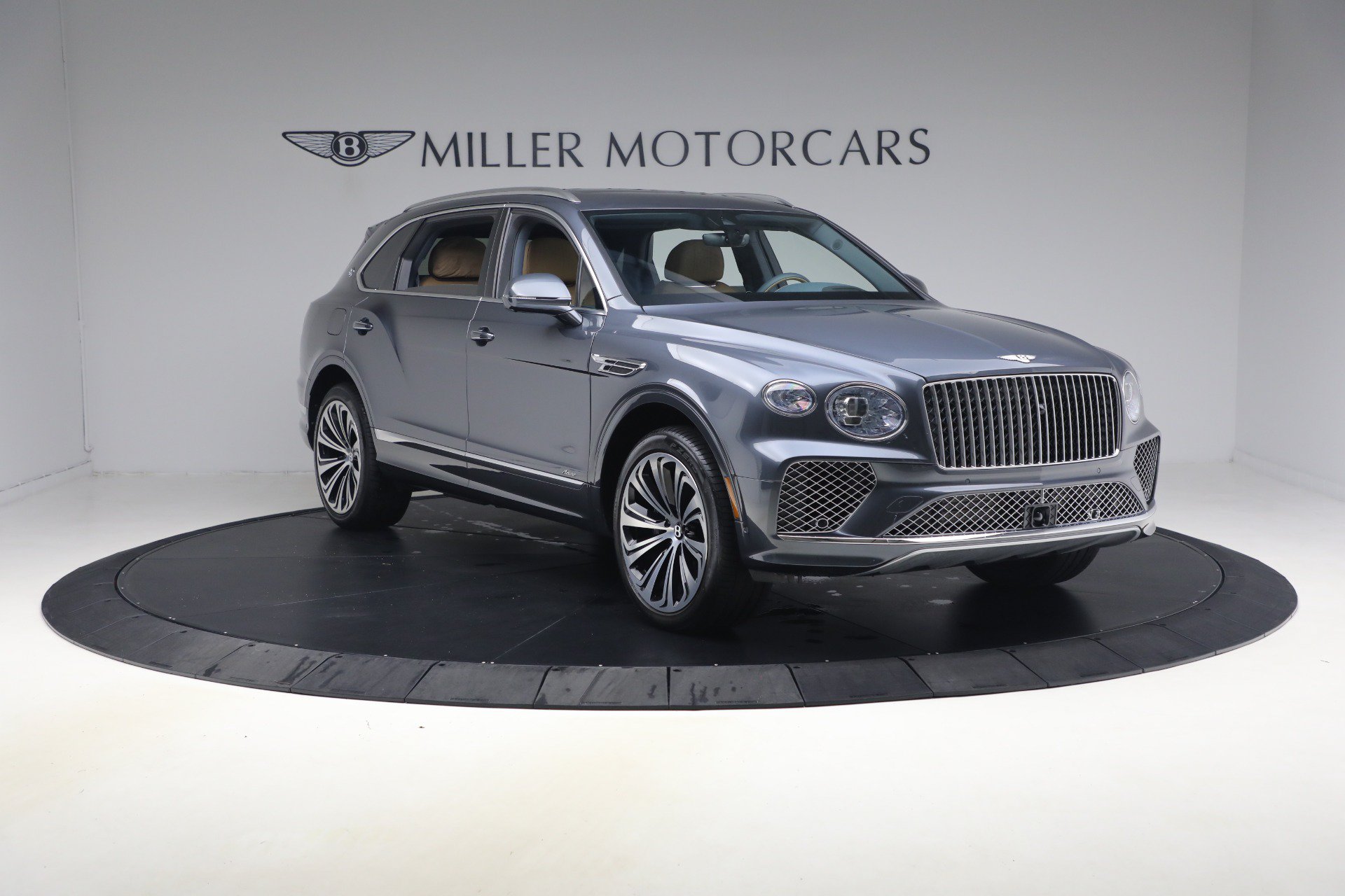 Certified 2026 Bentley Bentayga Extended Wheelbase AWD/4WD image 11