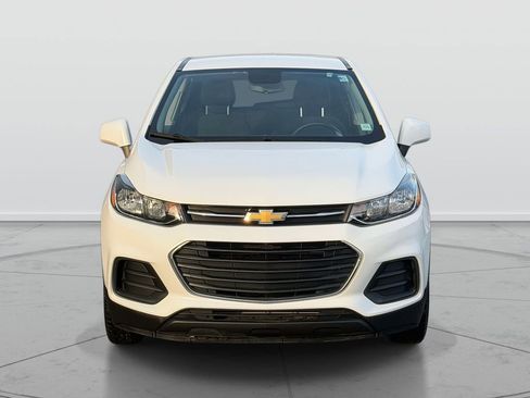 Used 2021 Chevrolet Trax LS w/ Tint and Cruise Package image 2