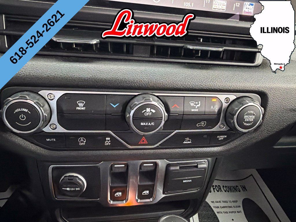 Used 2025 Jeep Wrangler Sport AWD/4WD image 22