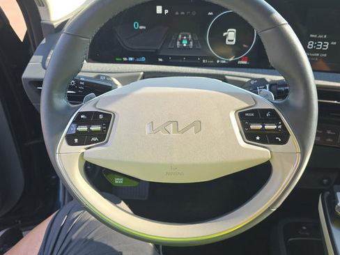 Used 2023 Kia EV6 Wind AWD/4WD image 8