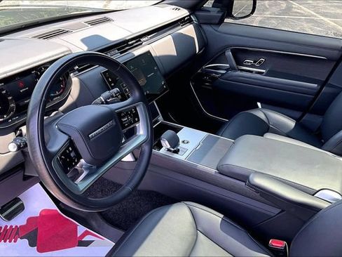 Used 2024 Land Rover Range Rover SE AWD/4WD image 18