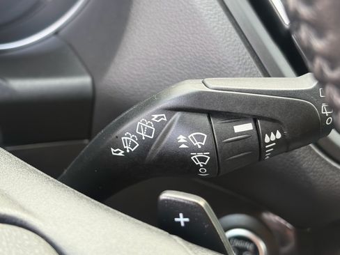 Used 2017 Ford Escape Titanium FWD image 19