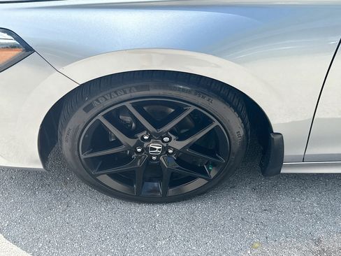 Used 2023 Honda Civic Sport image 35