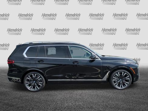 Used 2026 BMW X7 xDrive40i AWD/4WD image 11