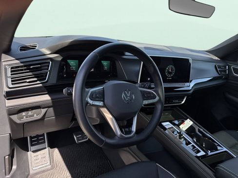 Used 2024 Volkswagen Atlas Cross Sport SEL Premium R-Line image 8