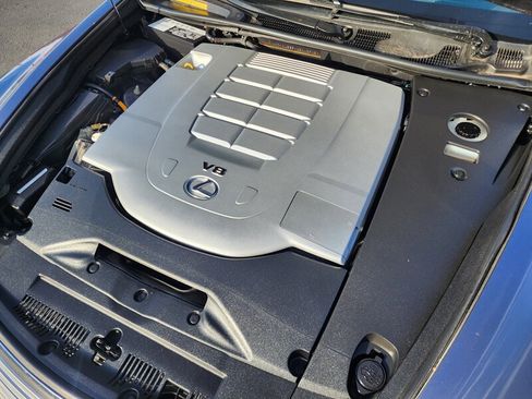 Used 2012 Lexus LS 460 AWD w/ Comfort Pkg image 9