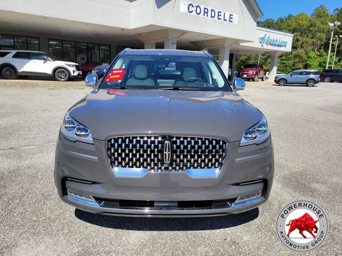 Used 2022 Lincoln Aviator Black Label w/ Dynamic Handling Package AWD/4WD image 9