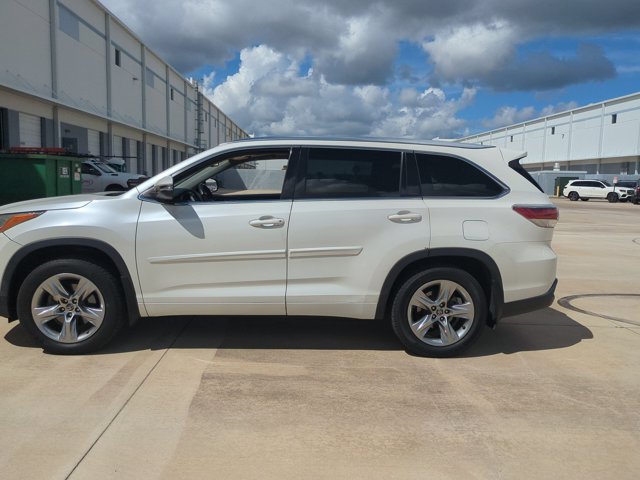 Used 2016 Toyota Highlander Limited Platinum AWD/4WD image 6