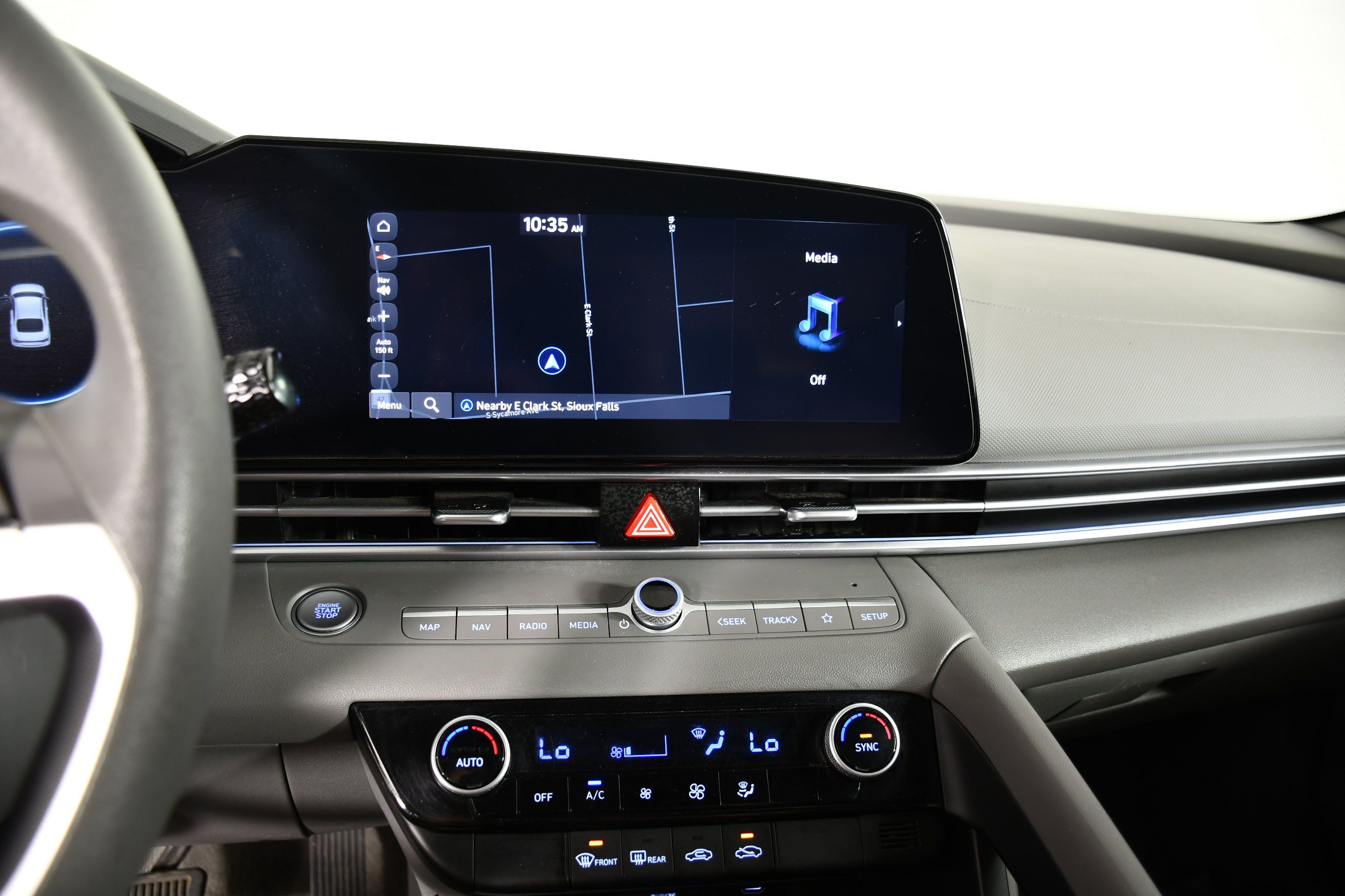 Used 2024 Hyundai Elantra SEL FWD image 26