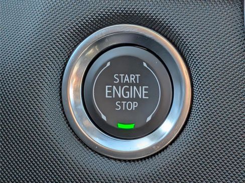 Used 2025 Chevrolet Colorado Z71 w/ Midnight Edition image 28