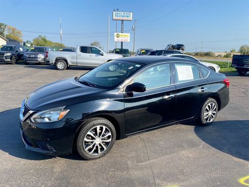 Used 2018 Nissan Sentra S image 6