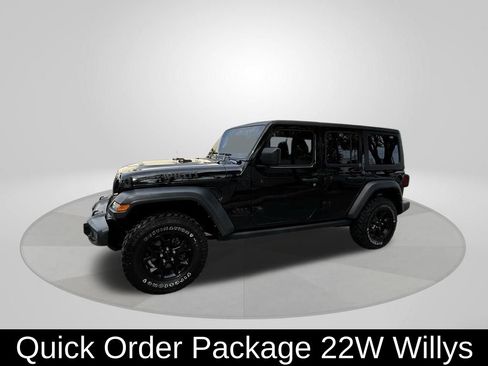 Used 2021 Jeep Wrangler Unlimited Sport AWD/4WD image 3