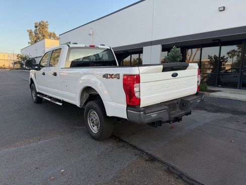 Used 2022 Ford F250 XL w/ Power Equipment Group image 4