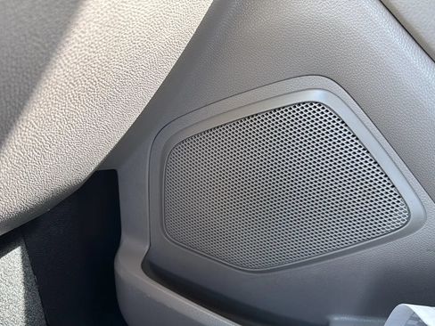 Used 2014 Ford Explorer XLT w/ Equipment Group 201A FWD image 26