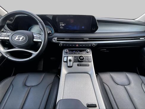 Used 2025 Hyundai Palisade SEL FWD image 16
